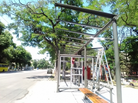 В Мариуполе установят остановки общественного транспорта нового образца