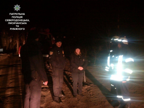 В Северодонецке пожарные спасли из огня  мужчину с собакой 