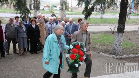 В Славянске почтили память узников фашистских концлагерей.
