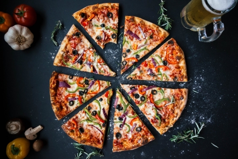 Пицца: культовая позиция для праздничного меню и перекуса