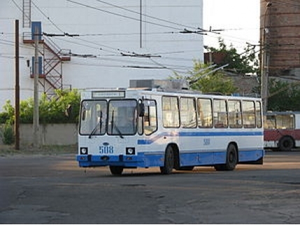 Мариупольским школьникам и студентам отказано в бесплатном транспорте