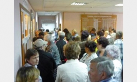  В Константиновке ужасные очереди в УТСЗН из-за нехватки сотрудников