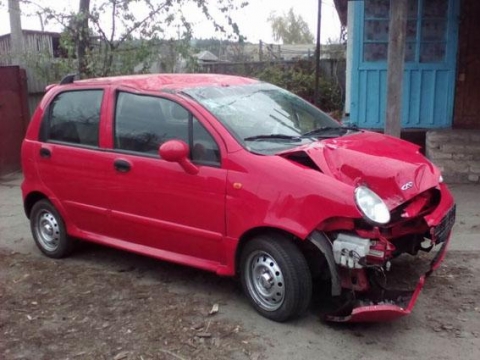 Пьяный житель Константиновки сначала угнал, а потом разбил чужой автомобиль