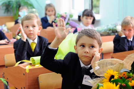 Без экзаменов, но по прописке: Минюст утвердил новые правила зачисления в школу