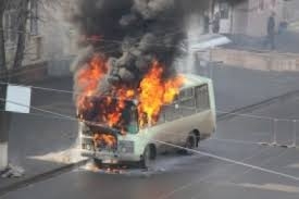 В Покровском районе Донецкой области автобус загорелся на ходу