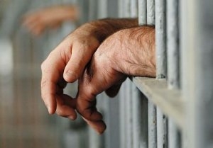 В Мариуполе арестовали педофила, развращавшего 9-летнюю девочку