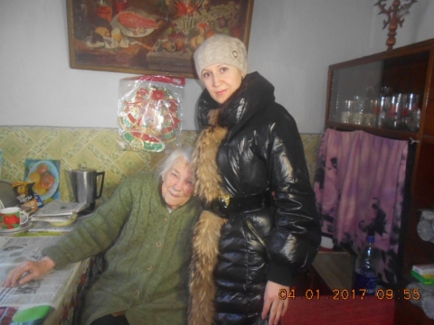 Пенсионеры Добропольского района получили гуманитарную помощь