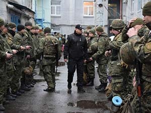 В Славянске "отбивали" вооруженное нападение на здание полиции