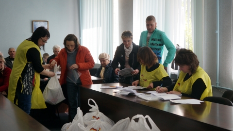 «Харьковские Самаритяне» привезли в Дружковку гуманитарную помощь
