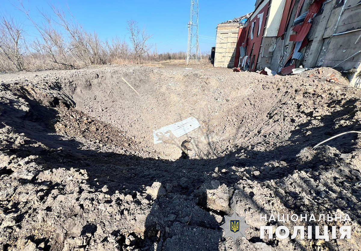 За добу росіяни 15 разів обстріляли населені пункти Донеччини