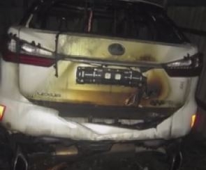 В Северодонецке сожгли автомобиль чиновника