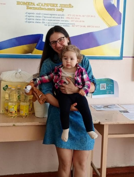 Протягом тижня ВПО з Луганщини отримали допомогу - гігієнічні набори від МОМ