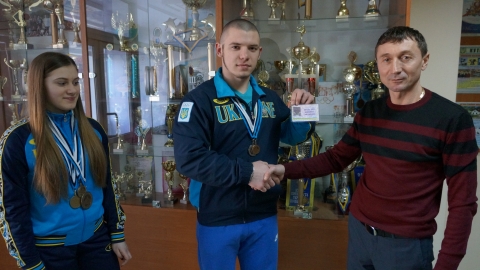 Чемпионы Европы по пауэрлифтингу из Дружковки