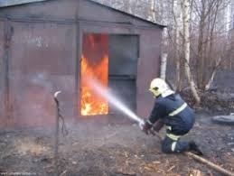 На Луганщине сегодня горел гараж