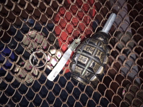 В Мариуполе изъяли наркотики и гранату