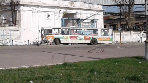 В Лисичанске в ДТП угодил троллейбус
