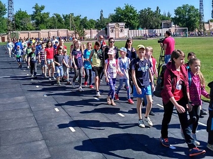 В Северодонецке открылись детские спортивные лагеря