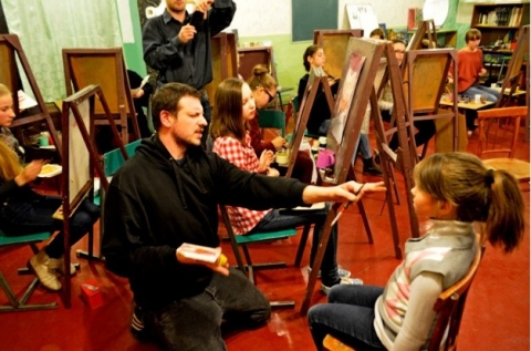 В Краматорске иностранные художники провели мастер-класс для детей