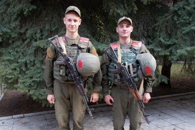 В Славянске гвардейцы задержали двух правонарушителей