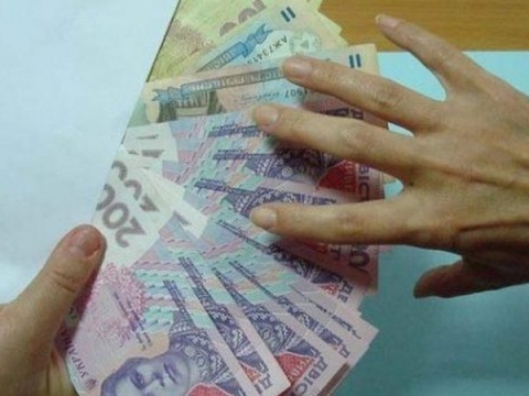 В Покровске женщина добровольно отдала злоумышленнику 200 тысяч гривен
