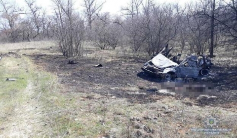 В Луганской области на мине подорвался автомобиль. Погибла семья из четырех человек