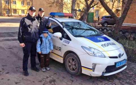 Между Краматорском и Славянском полиция нашла семилетнего ребенка