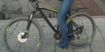 В Славянске полицеские задержали велосипедиста с наркотиками в кармане