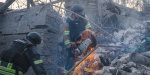 У Костянтинівці рятувальники дістали з-під завалів загиблих маму та дитину