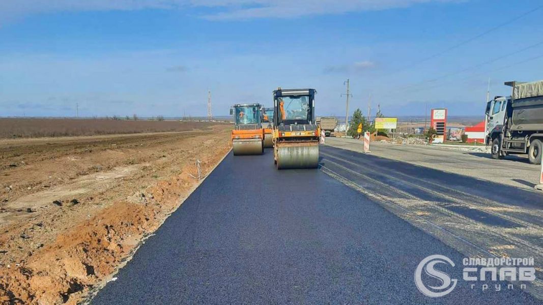 Капитальный ремонт дороги под Мариуполем подходит к концу