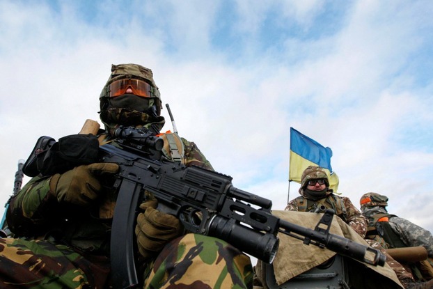 За минувшие сутки на Донбассе ранения получили трое военных