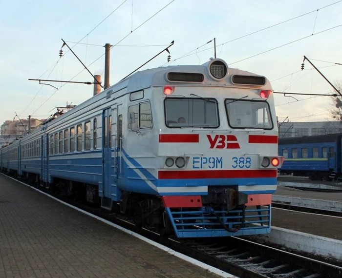 В Славянск и Константиновку запустят два электропоезда