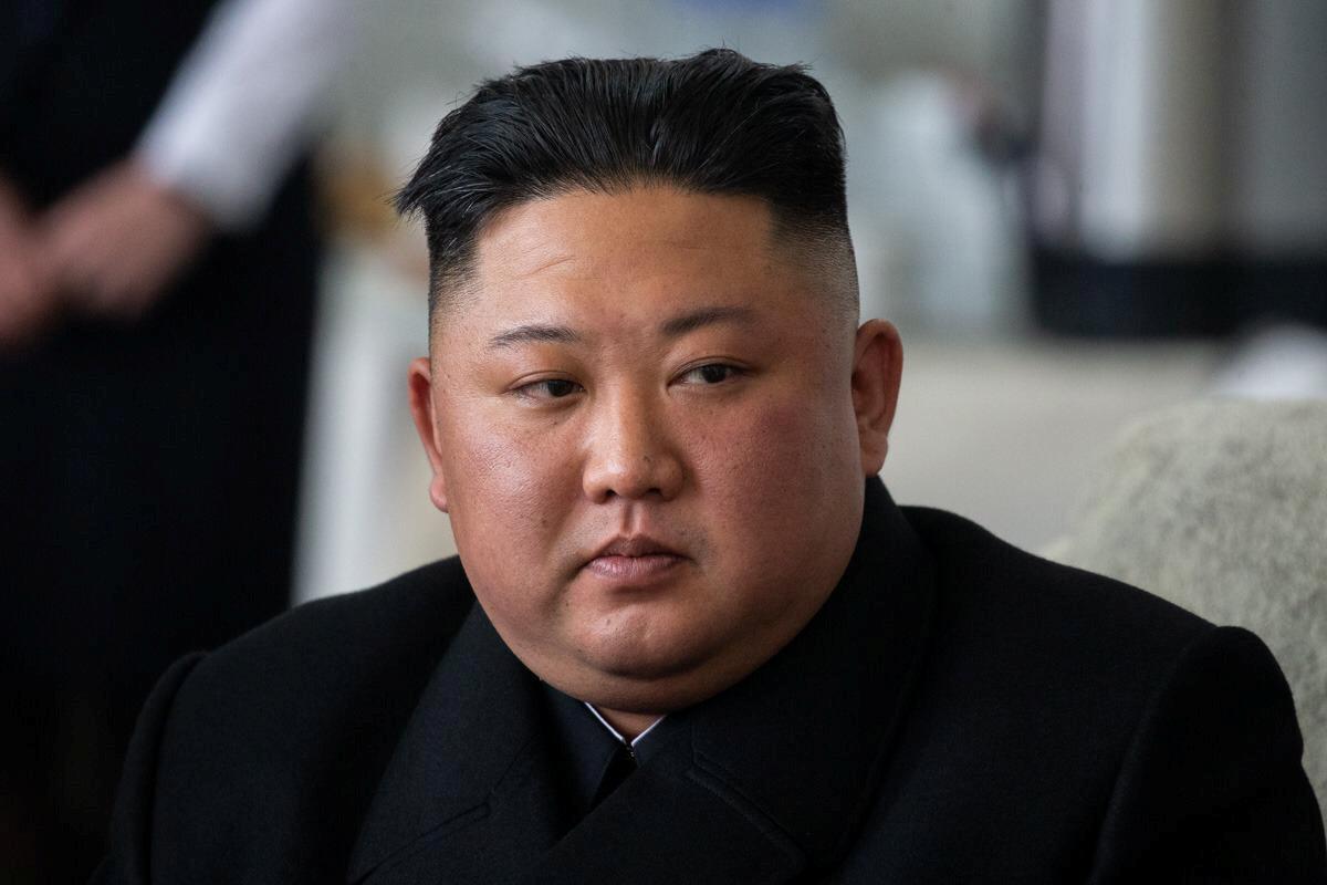 Лидер Северной Кореи после тяжелой операции на сердце не появляется на публике