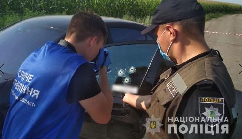 На Полтавщине в автомобиле расстреляли жителя Донецкой области На Полтавщине в автомобиле расстреляли жителя Донецкой области