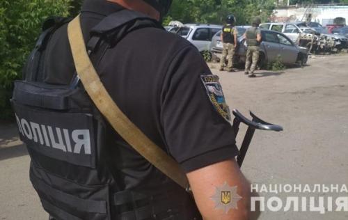 В Полтаве «угонщик» захватил в заложники полковника полиции