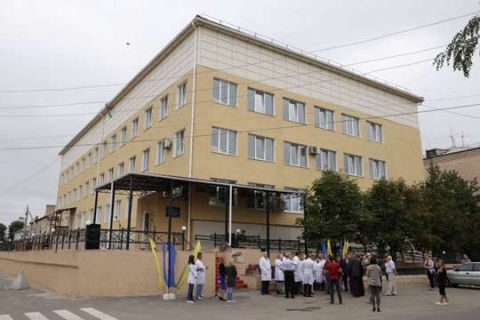 Жители Старобельска будут лечиться в новой поликлинике 