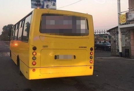 Мариуполец возил пассажиров в маршрутке без прав Мариуполец возил пассажиров в маршрутке без прав