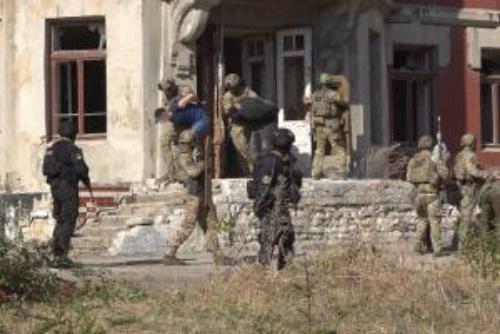 В Лисичанске обезвредили террористов, которые пытались совершить несколько диверсий на объектах критической инфраструктуры города