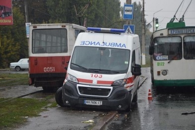 В Краматорске "скорая" попала в ДТП