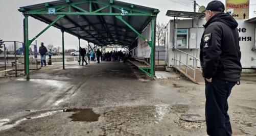 КПВВ «Станица Луганская» приостановливает пропуск гpаждан из-за COVID-19