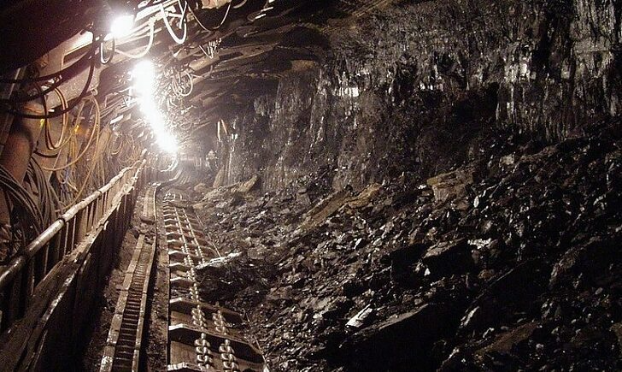 Обнаружены тела четырех горняков, пропавших во время пожара на шахте в Донецке