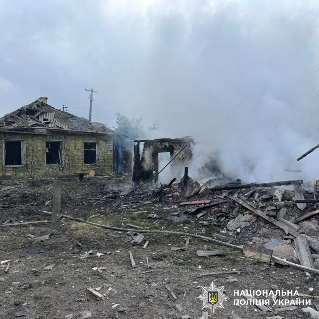 Дві людини загинули, ще п’ятеро зазнали поранень на Донеччині за добу Дві людини загинули, ще п’ятеро зазнали поранень на Донеччині за добу