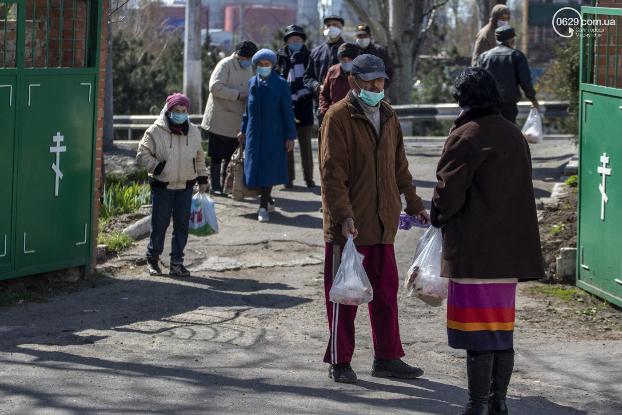 В храме в Мариуполе, где бесплатно кормили  бездомных и обездоленных, отключили электроэнергию