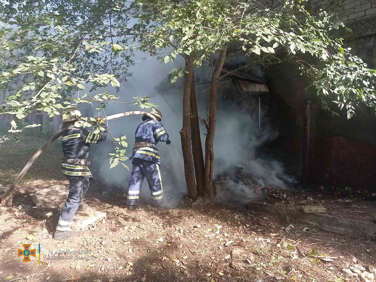 Пожар на территории школы случился в Константиновке