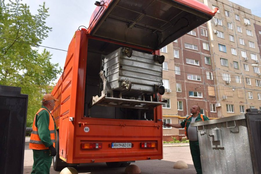 Дезинфекцию контейнеров для мусора проведут в Краматорске