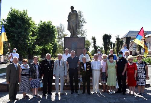 В Лисичанске вспоминали о погибших в годы Второй мировой войны