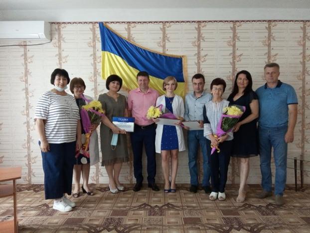  Врачей Великоновоселковского района поздравили с Днем медицинского работника