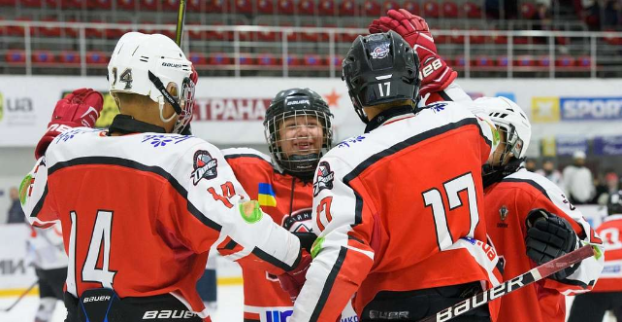 Хоккей возвращается: игроки ДЮСШ ХК «Донбасс» вернулись на лед