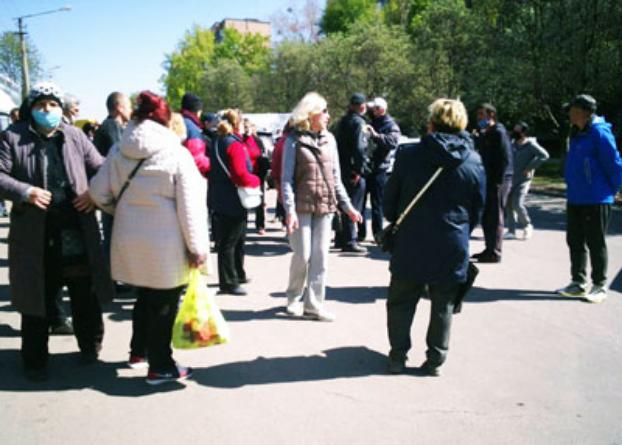 В Краматорске предприниматели и покупатели провели акцию протеста