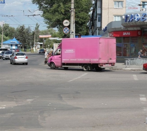 В Славянске появился говорящий светофор