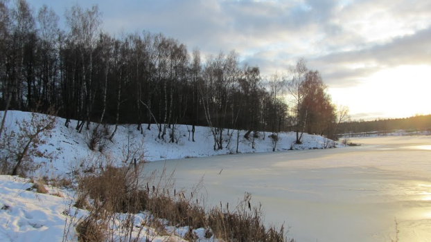 Спасатели извлекли из воды тело женщины в Донецкой области